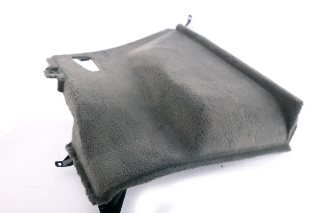 Tapa Embellecedor Panel Trasero Izquierdo Basaltgrau Gris 7049039 para BMW E83 con número de pieza 3404359 BMW E83 Tapa Embellecedor Panel Trasero Izquierdo Basaltgrau Gris 7049039 - SKU 7049039-3 - Número de pieza 3404359