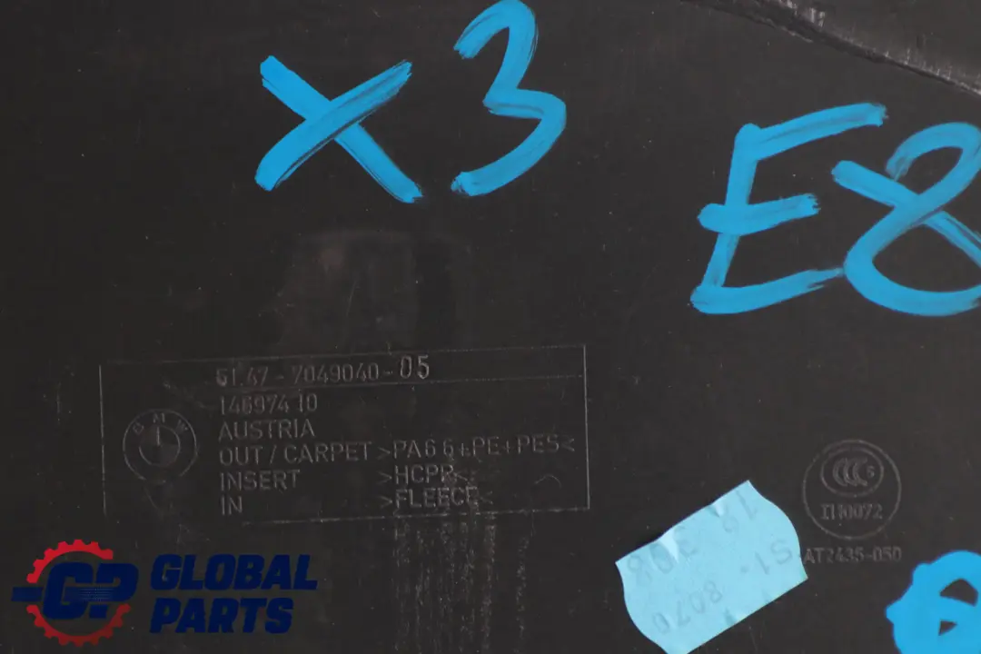 Obudowa tapicerka bagażnika do BMW E83 X3 o numerze 51477049040 BMW E83 X3 Obudowa tapicerka bagażnika - SKU 7049040 - Numer Części 51477049040