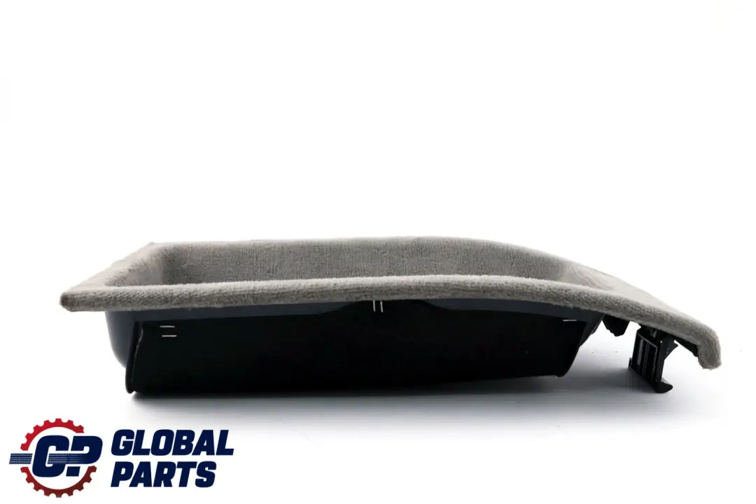 Izquierda Trunk Flap Trim Boot Cover Gris Grau para BMW E83 con número de pieza 7049041 BMW E83 Izquierda Trunk Flap Trim Boot Cover Gris Grau - SKU 7049041-1 - Número de pieza 7049041