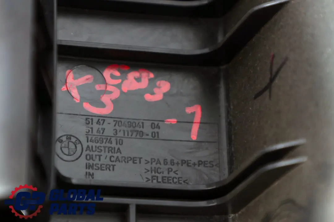 BMW X3 E83 Boczek Tapicerka Bagażnika Tył Lewy Szary - SKU 7049041-1 - Numer Części 7049041