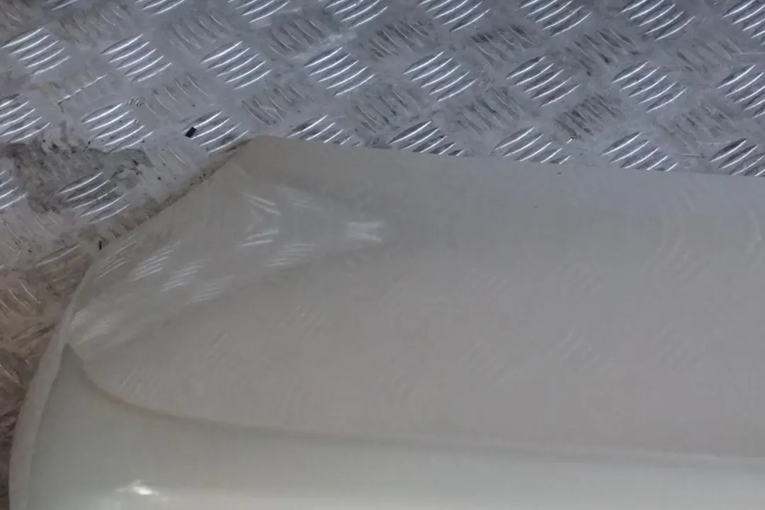 BMW 7 E65 E66 E67 Trunk Lid Boot Tailgate Alpinweiss Alpine White - 300 - SKU 7049252-AW - Part number 7049252