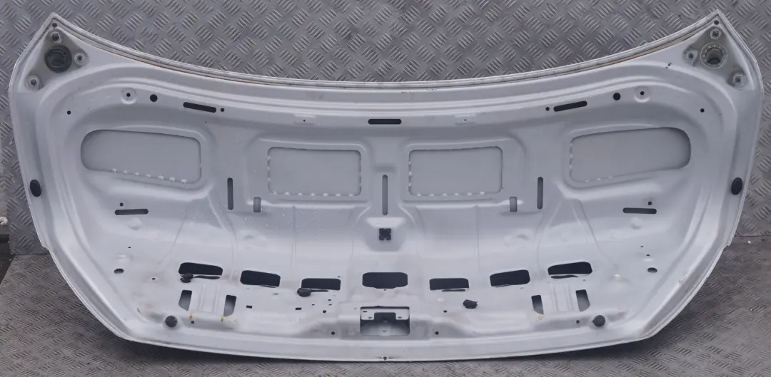 Genuine BMW 7 SERIES 1 E65 E66 E67 Trunk Lid Boot Tailgate Titansilber Silver to with Part number 7049252 Genuine BMW 7 SERIES 1 E65 E66 E67 Trunk Lid Boot Tailgate Titansilber Silver - SKU 7049252-TS1 - Part number 7049252