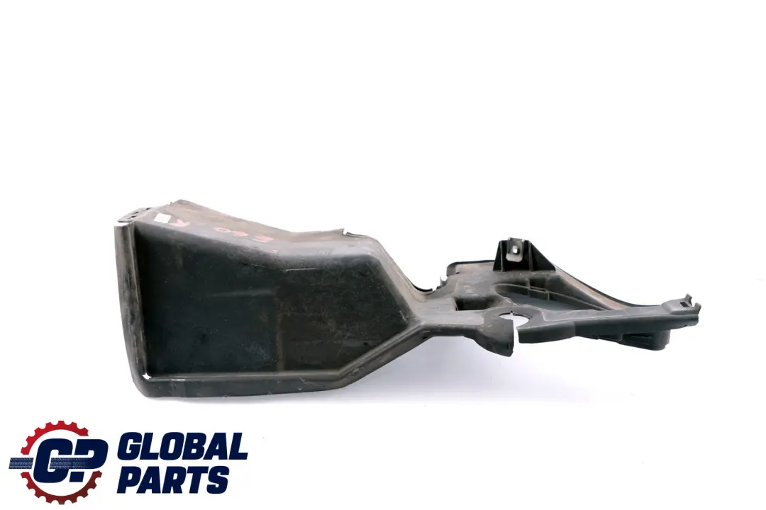 Condotto Aria Motore Anteriore Destro per BMW E60 E61 con numero di parte 7050604 BMW E60 E61 Condotto Aria Motore Anteriore Destro - SKU 7050604 - Numero di parte 7050604