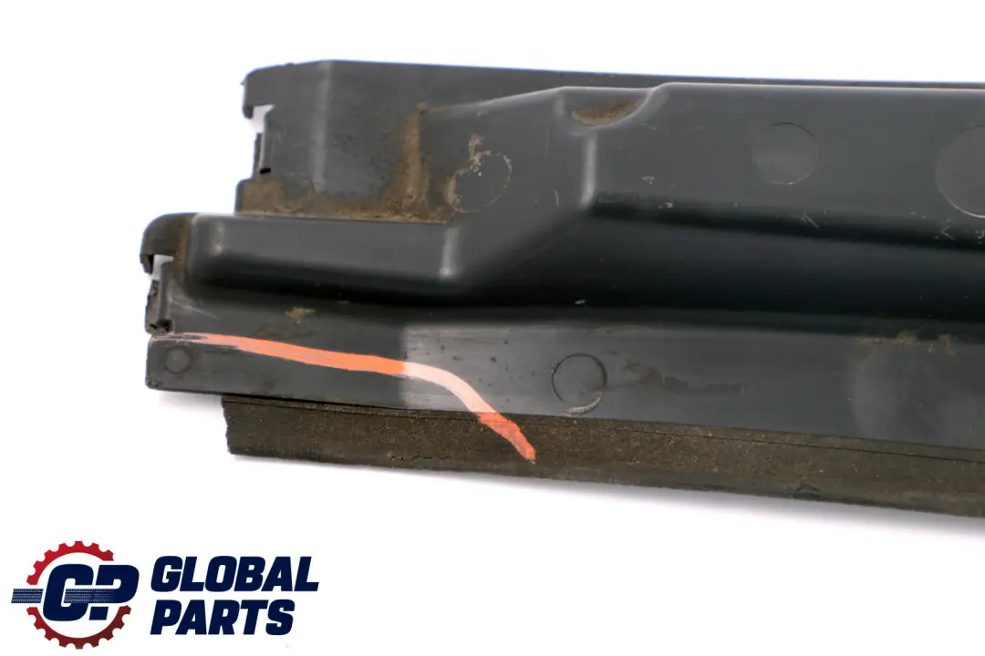 Conducto De Aire Carenado Superior Tapa para BMW E60 E60N E61 E61N M5 con número de pieza 7050650 BMW E60 E60N E61 E61N M5 Conducto De Aire Carenado Superior Tapa - SKU 7050650-1 - Número de pieza 7050650