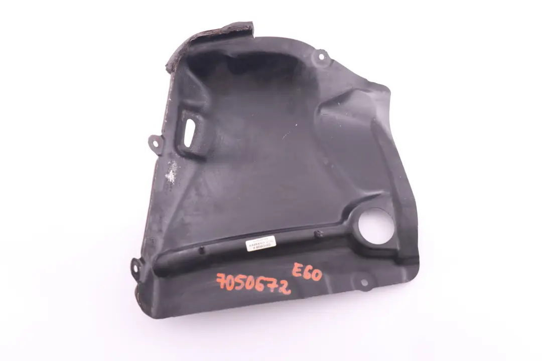 Ścianka działowa prawa BMW e60 e61 e63 e64 do o numerze 7050672 Ścianka działowa prawa BMW e60 e61 e63 e64 - SKU 7050672 - Numer Części 7050672