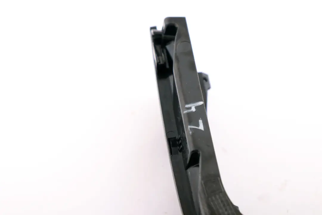 Carenatura Roll BAR Supporto Sinistro per BMW Z4 E85 con numero di parte 7050779 BMW Z4 E85 Carenatura Roll BAR Supporto Sinistro - SKU 7050779 - Numero di parte 7050779