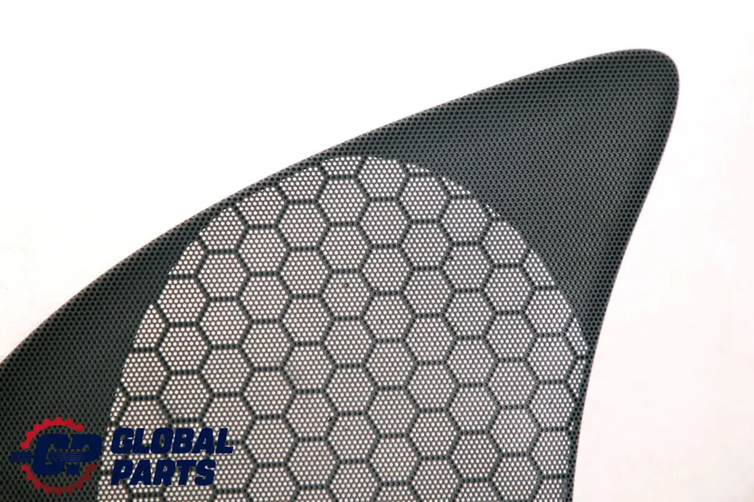 Tapa Recorte Inferior Altavoz Derecho Rejilla Gris Plata para Mini Cooper R50 con número de pieza 7050894 Mini Cooper R50 Tapa Recorte Inferior Altavoz Derecho Rejilla Gris Plata - SKU 7050894 - Número de pieza 7050894