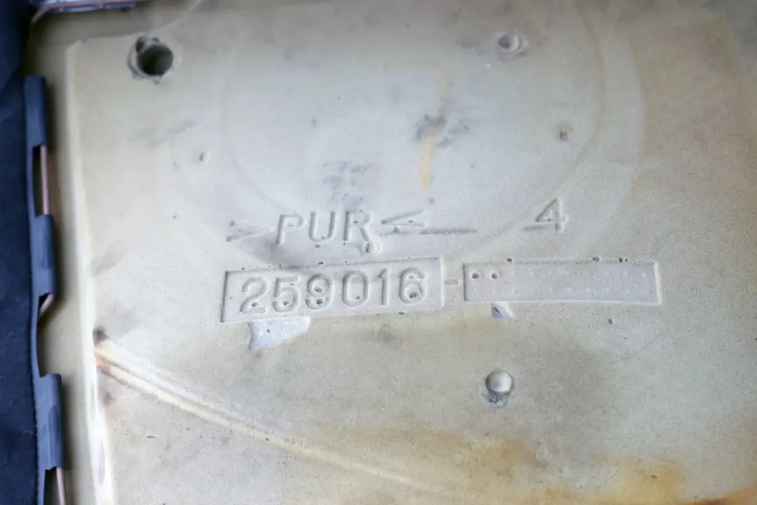 Arriere Seat Chiffon Bench Canape Base Aqua Panther Noir pour Mini Cooper One R50 à propos du numéro de pièce 7051343 Mini Cooper One R50 Arriere Seat Chiffon Bench Canape Base Aqua Panther Noir - SKU 7051343 - Numéro de pièce 7051343