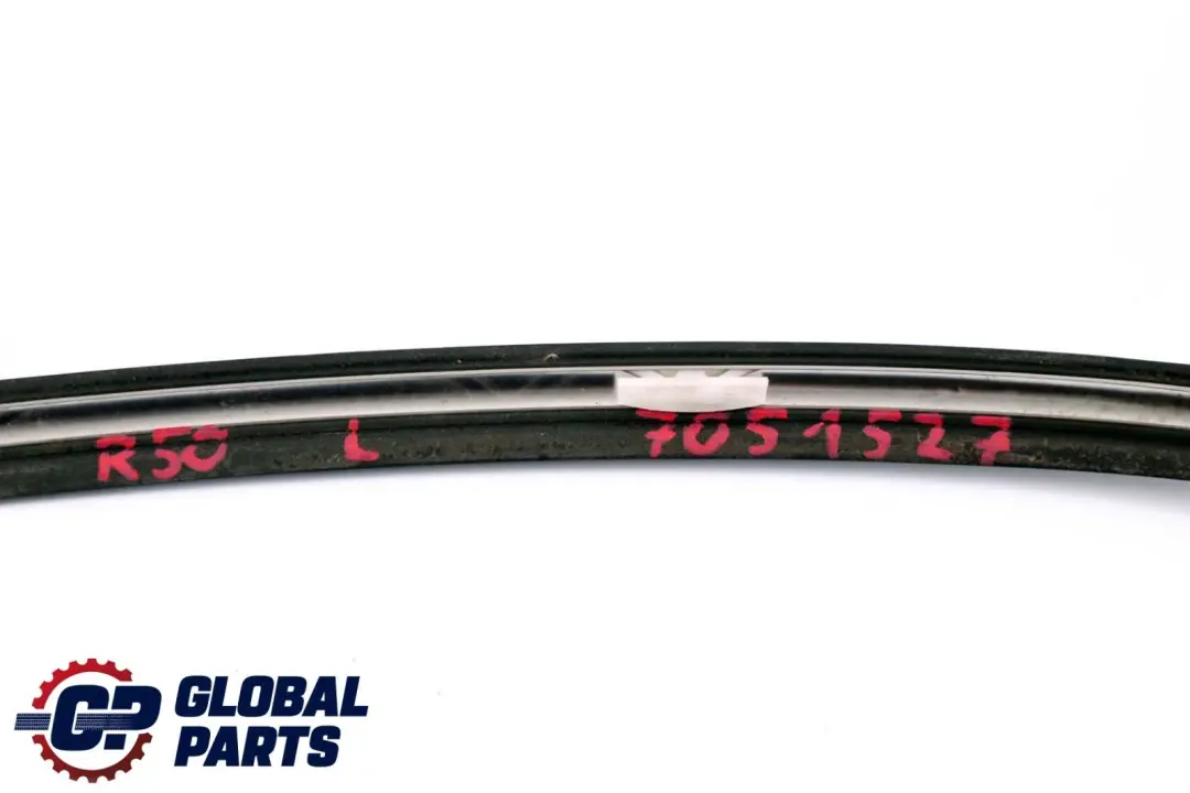 Mini Cooper One R50 R52 R53 Tapa Parabrisas Inferior Izquierda Cromo - SKU 7051527 - Número de pieza 7051527