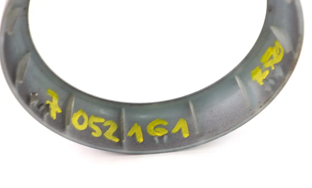 Tapa Embellecedor Anillo Cambio Antracita para Mini Cooper R50 R52 R53 con número de pieza 7052161 Mini Cooper R50 R52 R53 Tapa Embellecedor Anillo Cambio Antracita - SKU 7052161 - Número de pieza 7052161