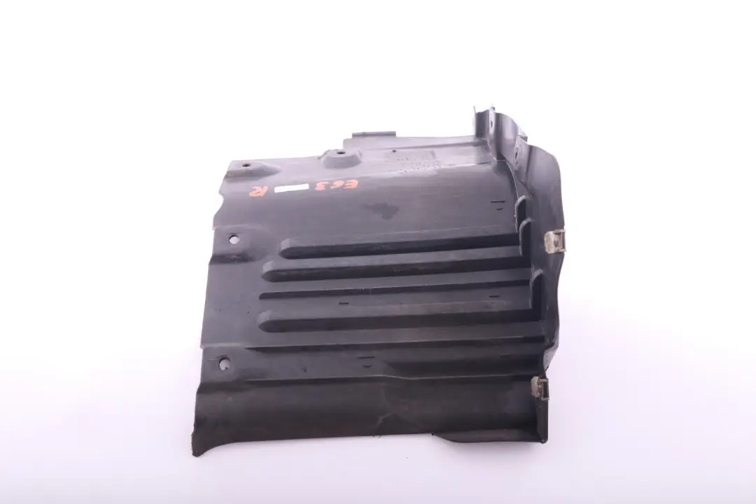 Passaruota Alloggiamento Fondo Copertura Destra per BMW E63 E64 LCI con numero di parte 7052474 BMW E63 E64 LCI Passaruota Alloggiamento Fondo Copertura Destra - SKU 7052474 - Numero di parte 7052474