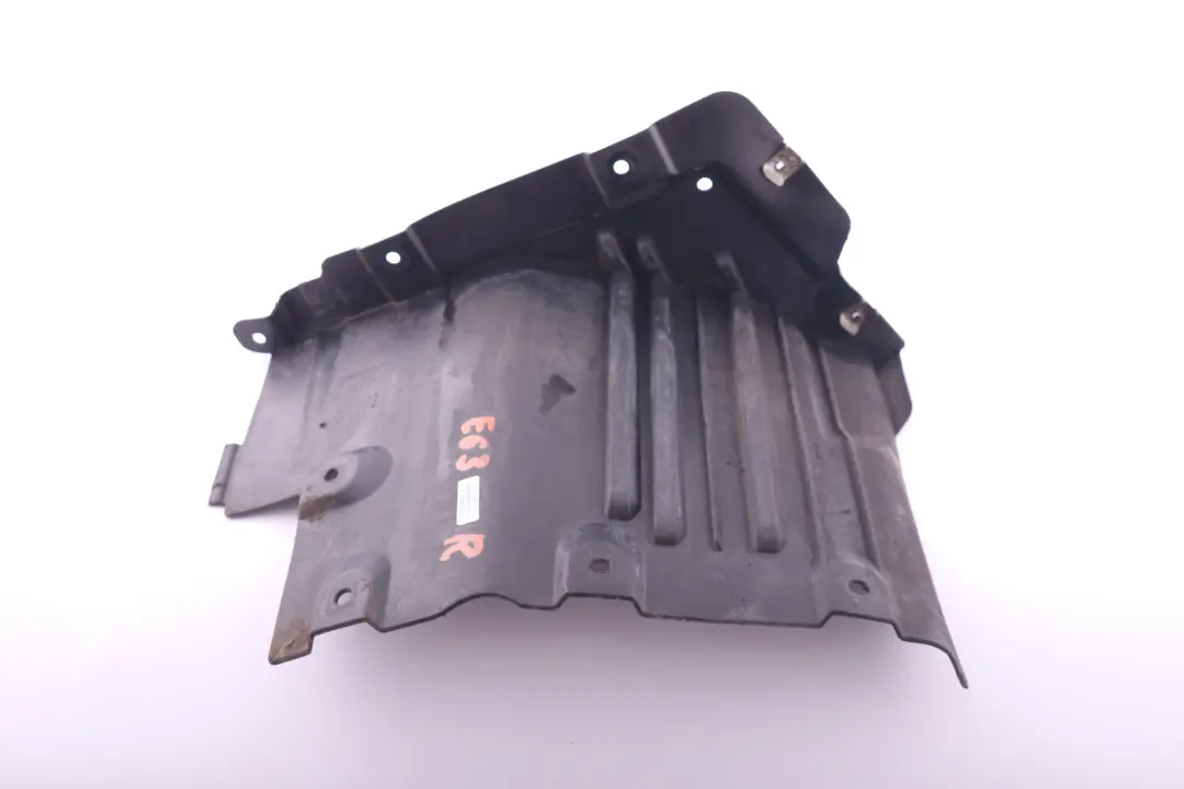 Arch Bottom Cover Housing Right O/S to BMW 6 Series E63 E64 LCI Wheel with Part number 7052474 BMW 6 Series E63 E64 LCI Wheel Arch Bottom Cover Housing Right O/S - SKU 7052474 - Part number 7052474