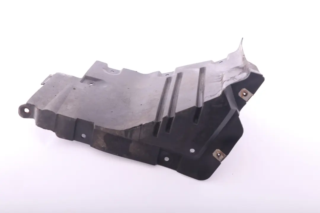 Arch Bottom Cover Housing Right O/S to BMW 6 Series E63 E64 LCI Wheel with Part number 7052474 BMW 6 Series E63 E64 LCI Wheel Arch Bottom Cover Housing Right O/S - SKU 7052474 - Part number 7052474