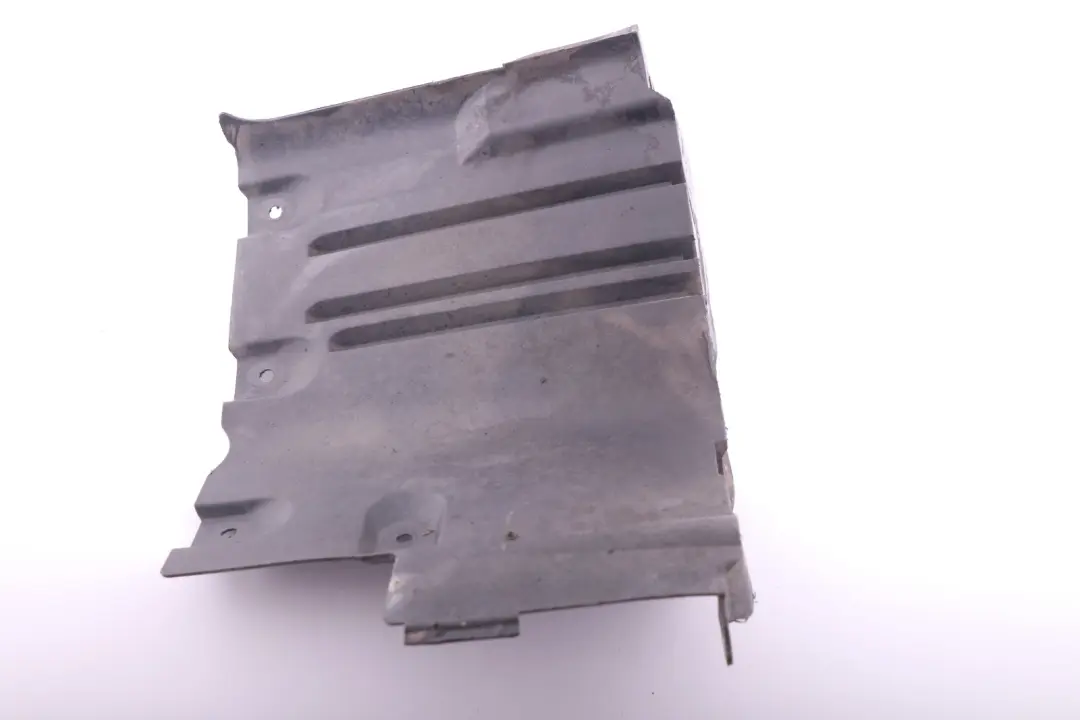 Passaruota Alloggiamento Fondo Copertura Destra per BMW E63 E64 LCI con numero di parte 7052474 BMW E63 E64 LCI Passaruota Alloggiamento Fondo Copertura Destra - SKU 7052474 - Numero di parte 7052474