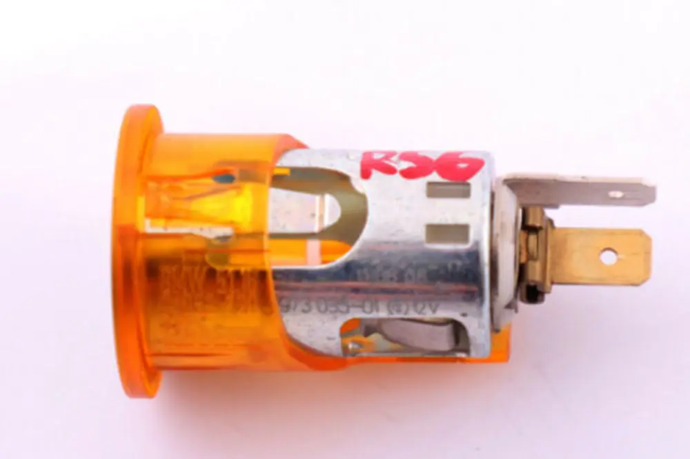  Prise Allume Cigare Mini Cooper One R50 R53 R55 R56 R57 Prise Allume - SKU 7052720-1 - Numéro de pièce 7052720