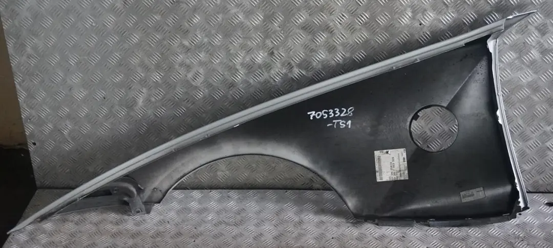Front Right O/S Side Panel Wing Fender Titansilber Silver 354 to BMW Z4 E85 E86 1 with Part number 7053328 BMW Z4 E85 E86 1 Front Right O/S Side Panel Wing Fender Titansilber Silver 354 - SKU 7053328-TS1 - Part number 7053328