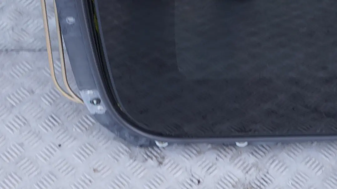 Electrical Panoramic Glass Mini Cooper R50 R53 Sliding Roof Sunroof to with Part number 7053424 Electrical Panoramic Glass Mini Cooper R50 R53 Sliding Roof Sunroof - SKU 7053424 - Part number 7053424