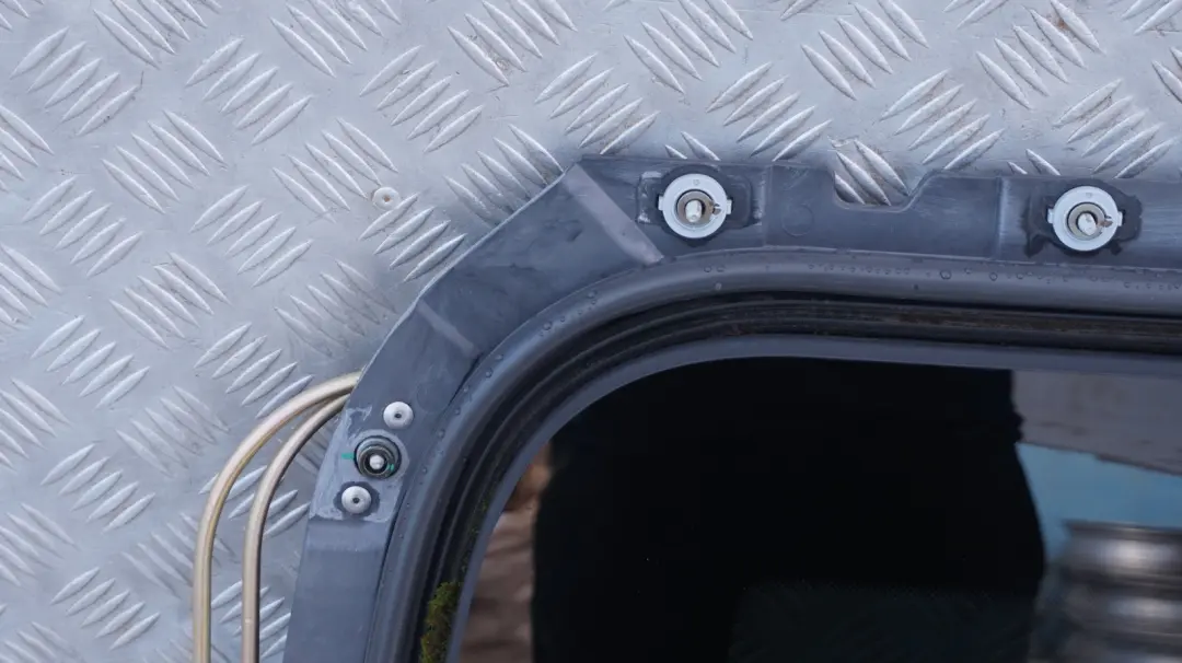 Electrical Panoramic Glass Mini Cooper R50 R53 Sliding Roof Sunroof to with Part number 7053424 Electrical Panoramic Glass Mini Cooper R50 R53 Sliding Roof Sunroof - SKU 7053424 - Part number 7053424