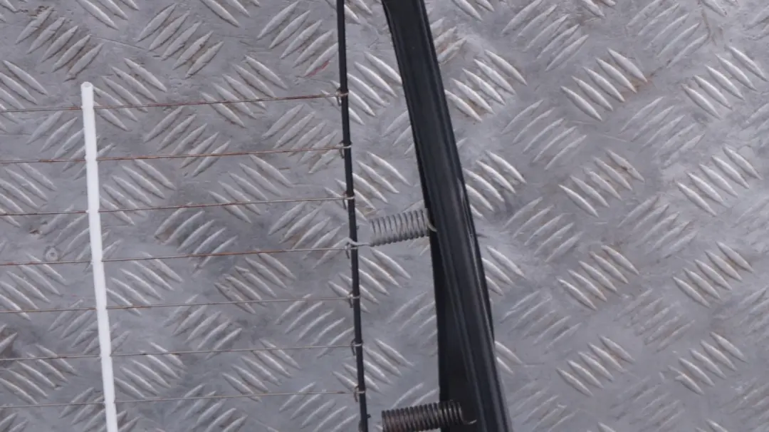 Front Right O/S Seat Backrest Frame Mechanism to BMW Z4 Series E85 E86 with Part number 7053948 BMW Z4 Series E85 E86 Front Right O/S Seat Backrest Frame Mechanism - SKU 7053948 - Part number 7053948