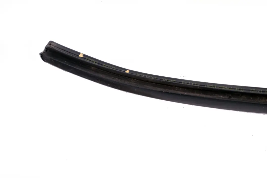 Tapa ventana trasera Tira superior 5131 para Mini Cooper ONE R50 R53 con número de pieza 7054068 Mini Cooper ONE R50 R53 Tapa ventana trasera Tira superior 5131 - SKU 7054068 - Número de pieza 7054068