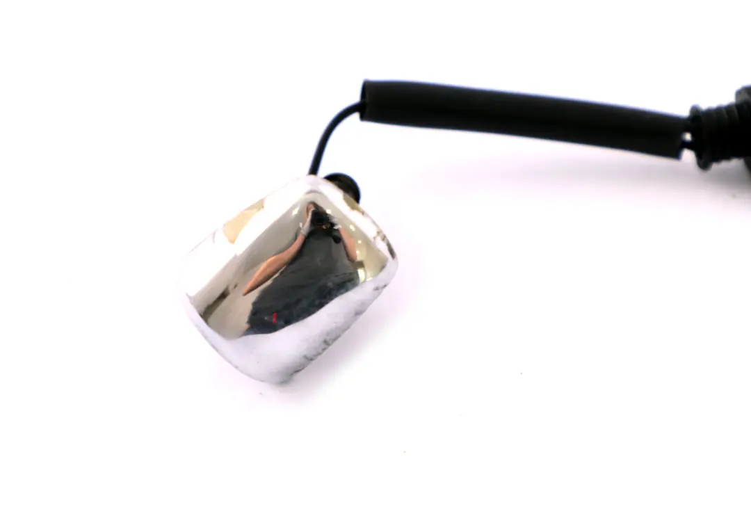 Buse de pulvérisation chauffante lave-glace chromé pour BMW E60 E61 E63 E64 LCI à propos du numéro de pièce 7054447 BMW E60 E61 E63 E64 LCI Buse de pulvérisation chauffante lave-glace chromé - SKU 7054447 - Numéro de pièce 7054447