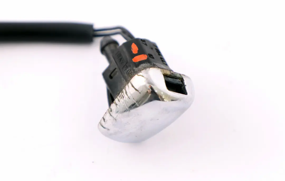 BMW E60 E61 E63 E64 LCI Beheizte Sprühdüse Scheibenwaschanlage Chrom - SKU 7054447 - Teilenummer 7054447