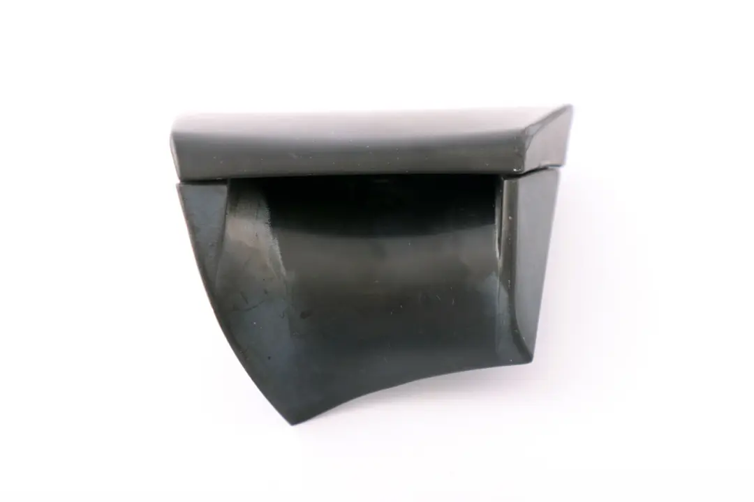 Staffa Deviazione Cintura Sicurezza Anteriore Sinistra per BMW Z4 E85 con numero di parte 7054607 BMW Z4 E85 Staffa Deviazione Cintura Sicurezza Anteriore Sinistra - SKU 7054607-1 - Numero di parte 7054607