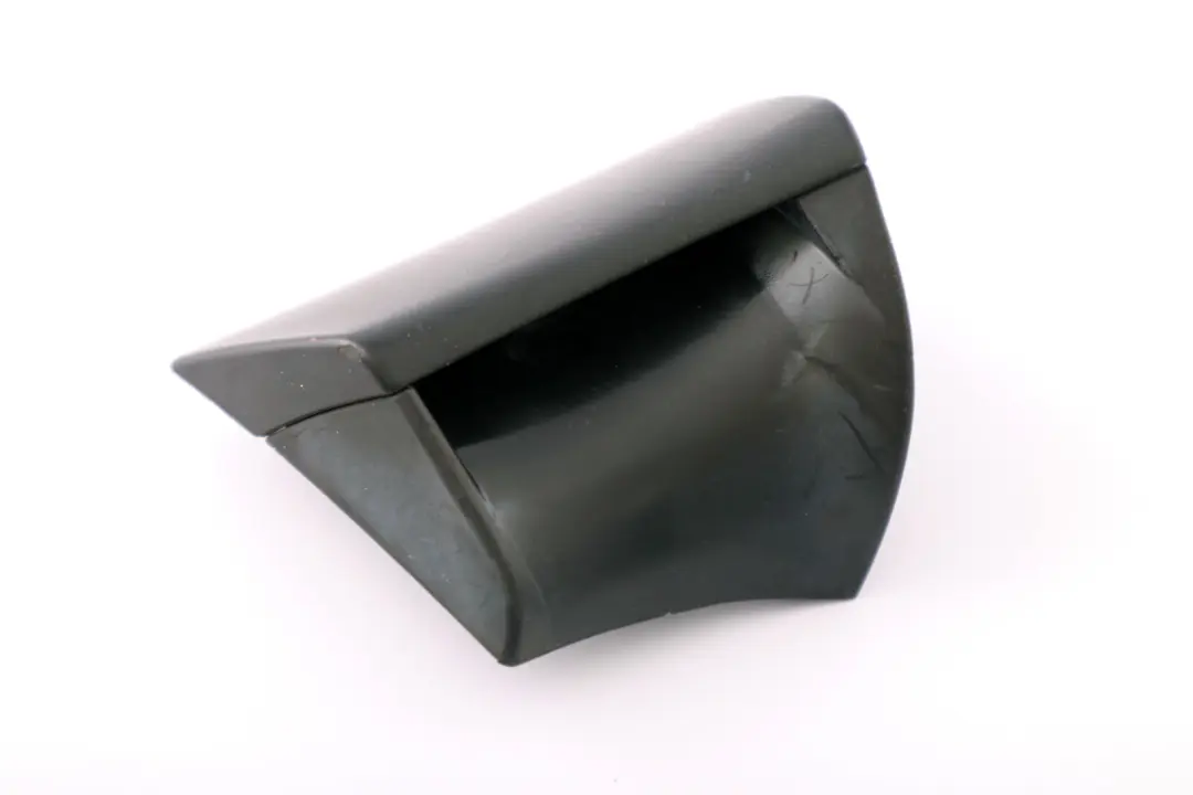 Supporto Cintura Sicurezza Guida Sgonfiaggio Lato Destro O/S per BMW Z4 E85 con numero di parte 7054608 BMW Z4 E85 Supporto Cintura Sicurezza Guida Sgonfiaggio Lato Destro O/S - SKU 7054608-1 - Numero di parte 7054608