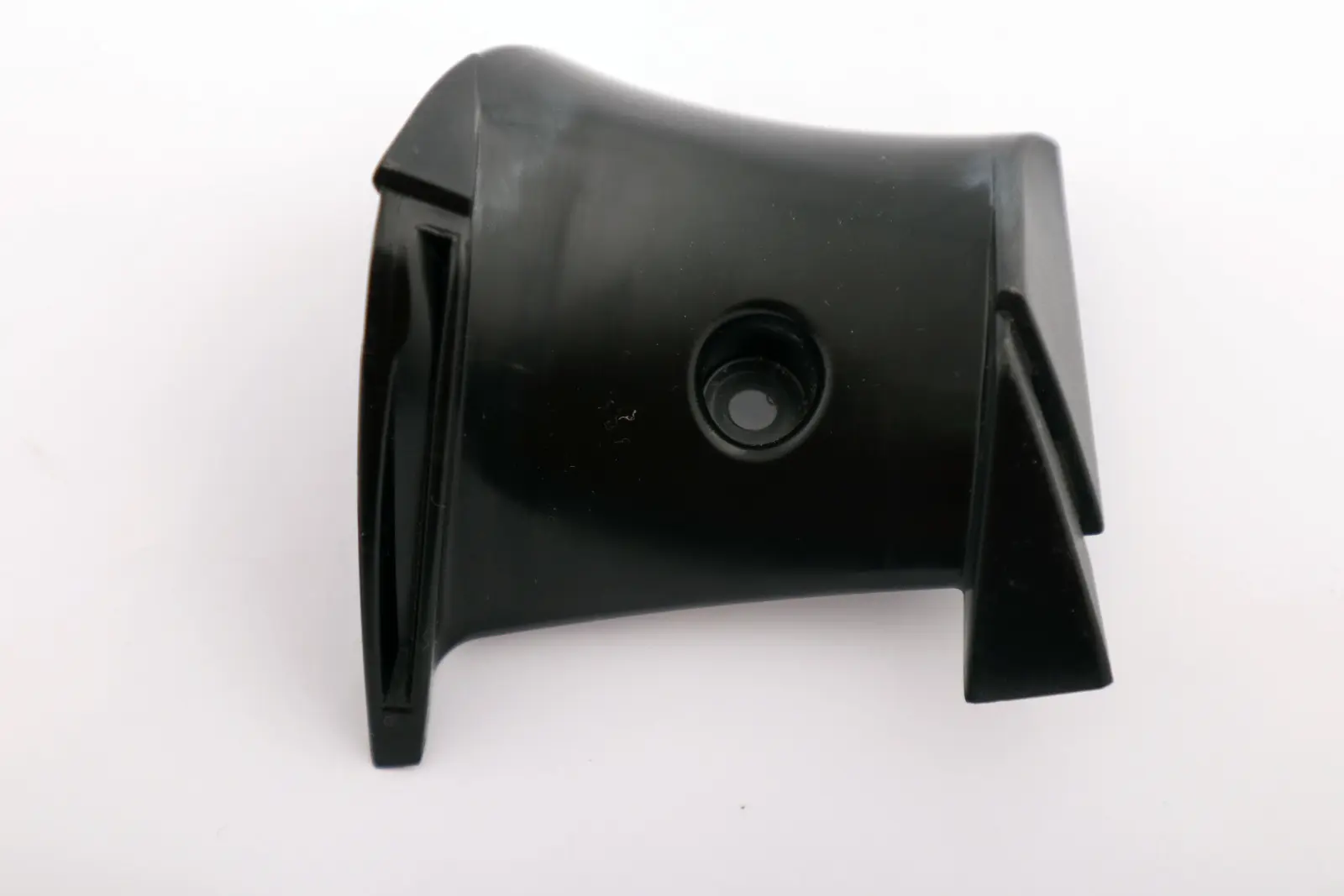 BMW Z4 Series E85 Seat Belt Holder Guide Deflrction Right Side O/S 7054608