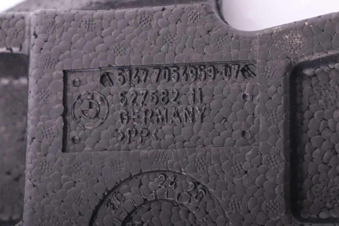 Tampon etagere Arriere Gauche pour BMW E63 E64 à propos du numéro de pièce 7054959 BMW E63 E64 Tampon etagere Arriere Gauche - SKU 7054959 - Numéro de pièce 7054959