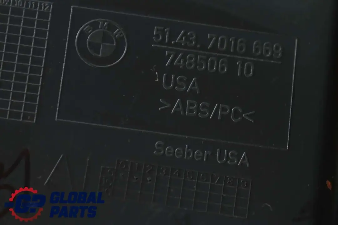 Panel Trasero Insertar Cubierta Izquierda Negro 7016669 para BMW Z4 Serie 1 E85 con número de pieza 7055303 BMW Z4 Serie 1 E85 Panel Trasero Insertar Cubierta Izquierda Negro 7016669 - SKU 7055303-1 - Número de pieza 7055303