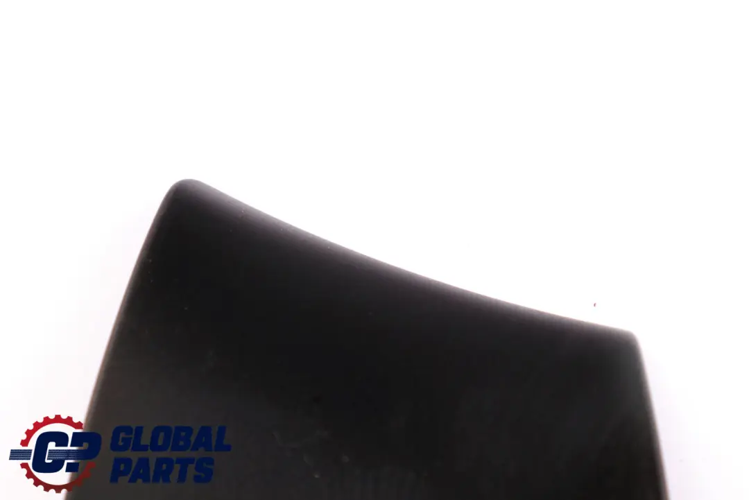 Tapa Cinturon Salida Derecha Negro para BMW Serie Z4 E85 con número de pieza 7036506 BMW Serie Z4 E85 Tapa Cinturon Salida Derecha Negro - SKU 7055416 - Número de pieza 7036506