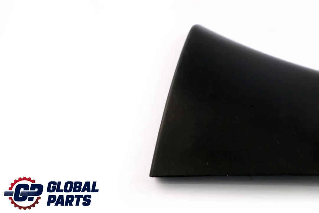 Reihe E85 Gürtelabdeckung rechts schwarz für BMW Z4 mit Teilenummer 7036506 BMW Z4 Reihe E85 Gürtelabdeckung rechts schwarz - SKU 7055416 - Teilenummer 7036506