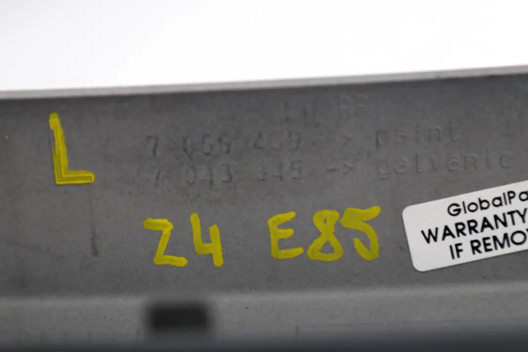 Barra antivuelco Izquierdo Gris Plata 7043837 para BMW Z4 E85 con número de pieza 7055439 BMW Z4 E85 Barra antivuelco Izquierdo Gris Plata 7043837 - SKU 7055439 - Número de pieza 7055439