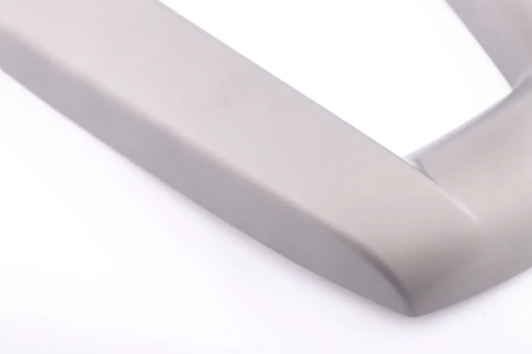 Panneau d'habillage l'arceau sécurité gauche argent 7043837 pour BMW Z4 E85 à propos du numéro de pièce 7055439 BMW Z4 E85 Panneau d'habillage l'arceau sécurité gauche argent 7043837 - SKU 7055439 - Numéro de pièce 7055439