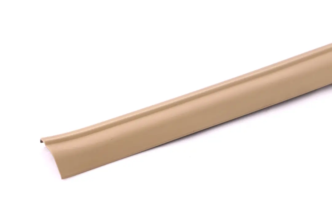 Bande de Couverture Entree Interieur Gauche Beige pour BMW Z4 E85 E86 à propos du numéro de pièce 7055555 BMW Z4 E85 E86 Bande de Couverture Entree Interieur Gauche Beige - SKU 7055555 - Numéro de pièce 7055555