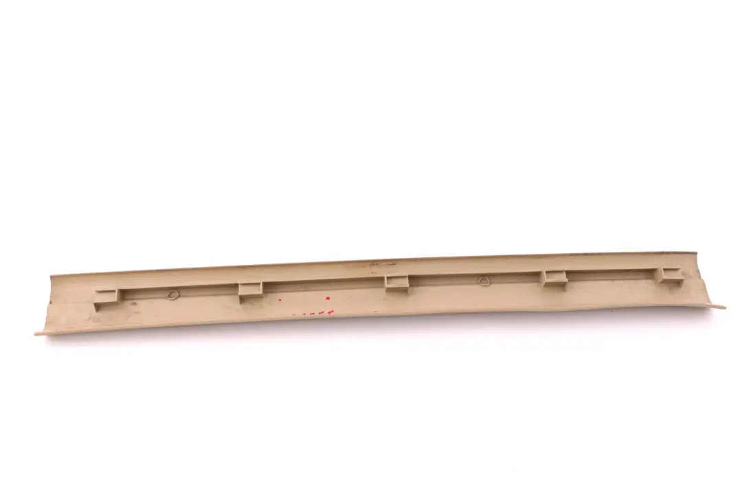 Bande de Couverture Entree Interieur Gauche Beige pour BMW Z4 E85 E86 à propos du numéro de pièce 7055555 BMW Z4 E85 E86 Bande de Couverture Entree Interieur Gauche Beige - SKU 7055555 - Numéro de pièce 7055555