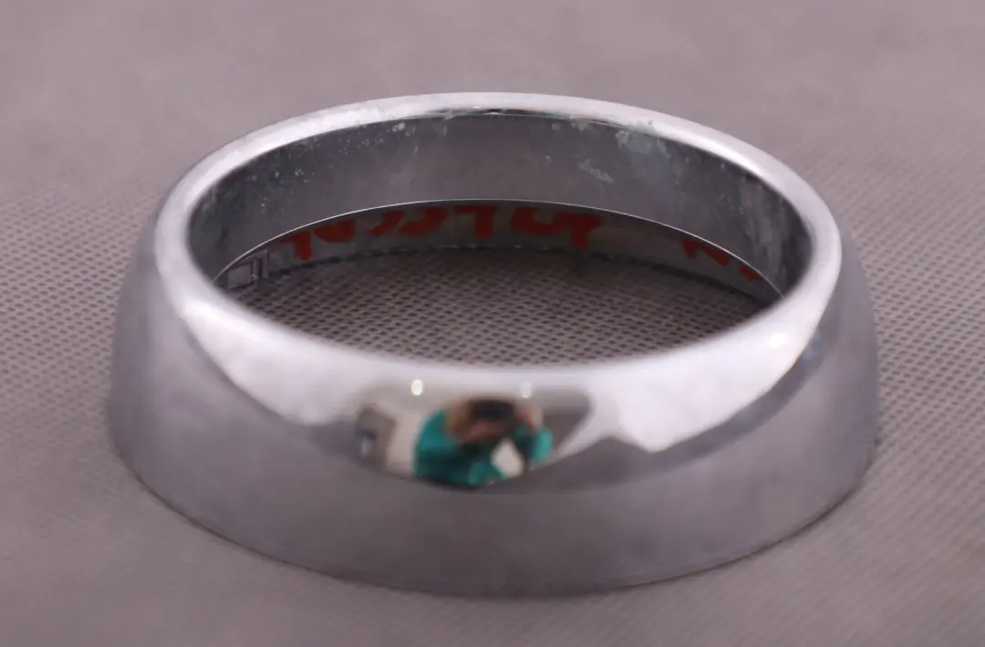 Ring Centre Console Vent Trim Dash Chrome to Mini Cooper One R50 R52 R53 with Part number 7055727 Mini Cooper One R50 R52 R53 Ring Centre Console Vent Trim Dash Chrome - SKU 7055727-1 - Part number 7055727