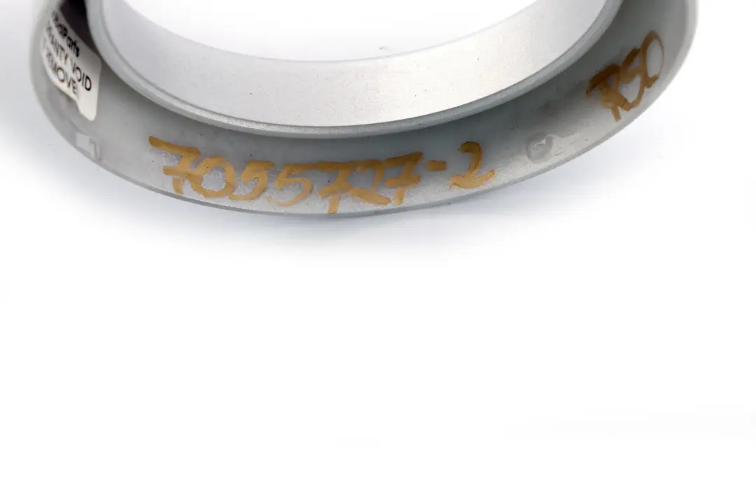 Ring Centre Console Vent Trim Dash White Silver to Mini Cooper One 2 R50 R53 with Part number 7055727 Mini Cooper One 2 R50 R53 Ring Centre Console Vent Trim Dash White Silver - SKU 7055727-2 - Part number 7055727