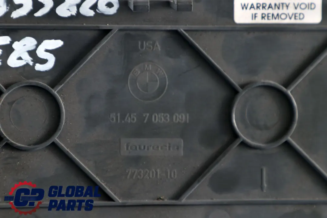 Panel Tapa Inferior Tapon Salpicadero Gris 7053091 para BMW Z4 Serie E85 E86 Roadster con número de pieza 7055820 BMW Z4 Serie E85 E86 Roadster Panel Tapa Inferior Tapon Salpicadero Gris 7053091 - SKU 7055820 - Número de pieza 7055820