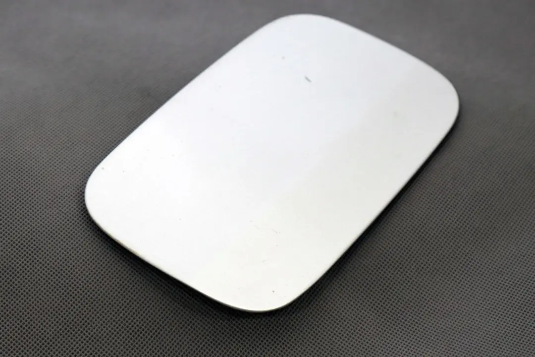BMW X3 E83 Llenado De combustible Flap Tapa Titansilber Titan Silver Metallic - SKU 7055877-TS - Número de pieza 7055877