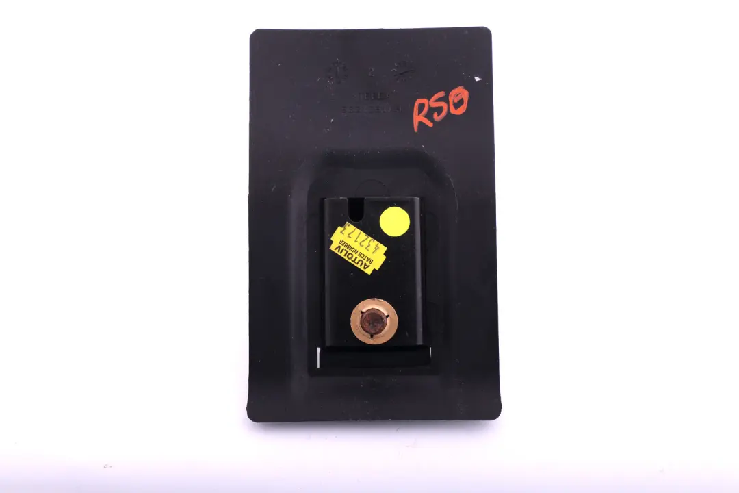 Boucle de Ceinture inferieure centrale pour Mini Cooper R50 R52 R53 à propos du numéro de pièce 2752698 Mini Cooper R50 R52 R53 Boucle de Ceinture inferieure centrale - SKU 7055957 - Numéro de pièce 2752698