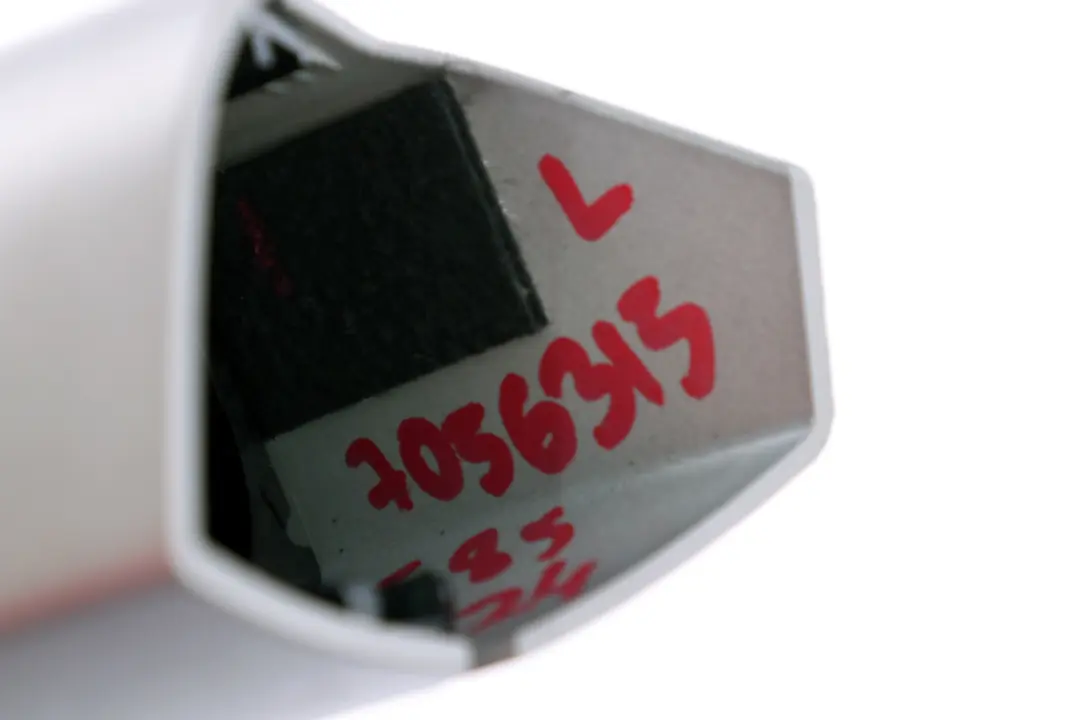 Roll Bar Trim Covering Left N/S Cover Grey Silver to BMW Z4 Series E85 with Part number 7056315 BMW Z4 Series E85 Roll Bar Trim Covering Left N/S Cover Grey Silver - SKU 7056315 - Part number 7056315