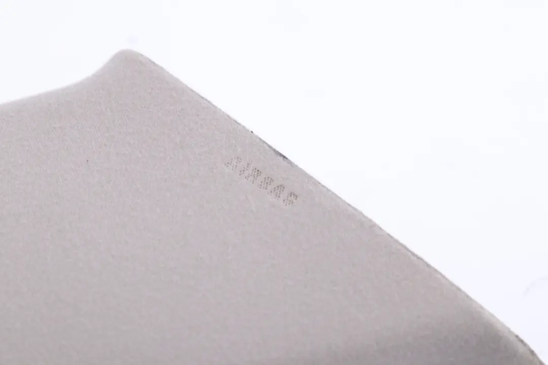 Reihe E53 Verkleidung Säule hinten links Hellgrau Grey für BMW X5 mit Teilenummer 7056359 BMW X5 Reihe E53 Verkleidung Säule hinten links Hellgrau Grey - SKU 7056359 - Teilenummer 7056359