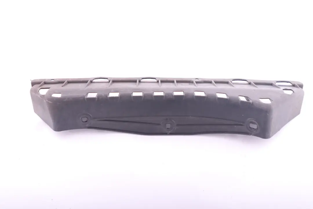 BMW E60 E61 E63 Support Guidage Central Inférieur De Pare-Chocs Arrière - SKU 7056388 - Numéro de pièce 7056388