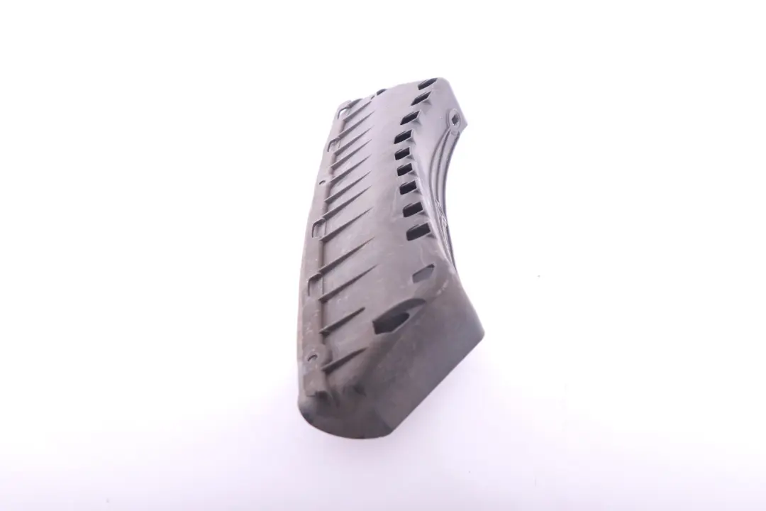 Parachoques Trasero Soporte Guía Central Inferior para BMW E60 E61 E63 con número de pieza 7056388 BMW E60 E61 E63 Parachoques Trasero Soporte Guía Central Inferior - SKU 7056388 - Número de pieza 7056388