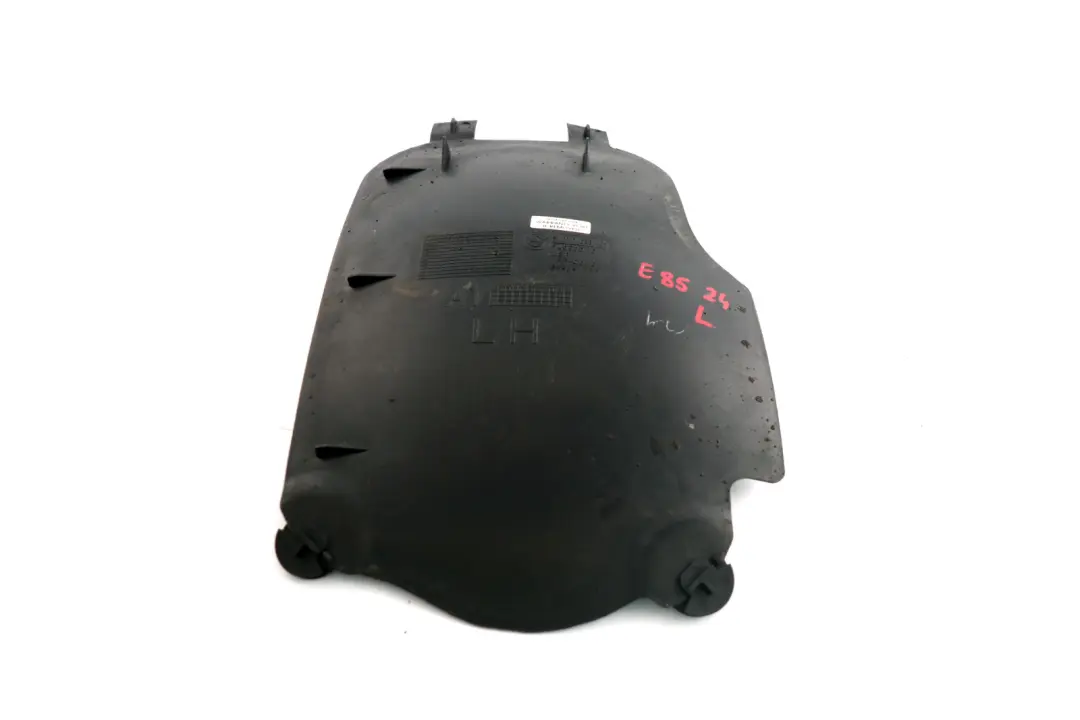 Tapa Paso De Rueda Embellecedor Delantero Izquierdo para BMW Z4 E85 E86 con número de pieza 7056401 BMW Z4 E85 E86 Tapa Paso De Rueda Embellecedor Delantero Izquierdo - SKU 7056401 - Número de pieza 7056401