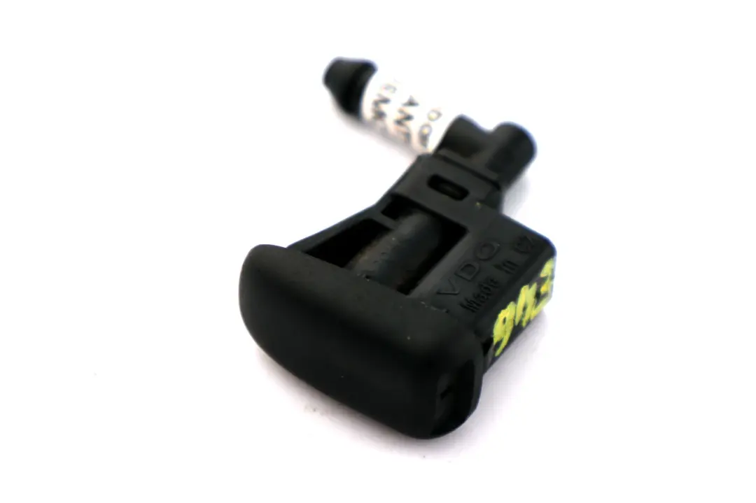 Spritzdüse Scheibenwaschanlage für BMW 3 er E46 mit Teilenummer 7056732 BMW 3 er E46 Spritzdüse Scheibenwaschanlage - SKU 7056732 - Teilenummer 7056732
