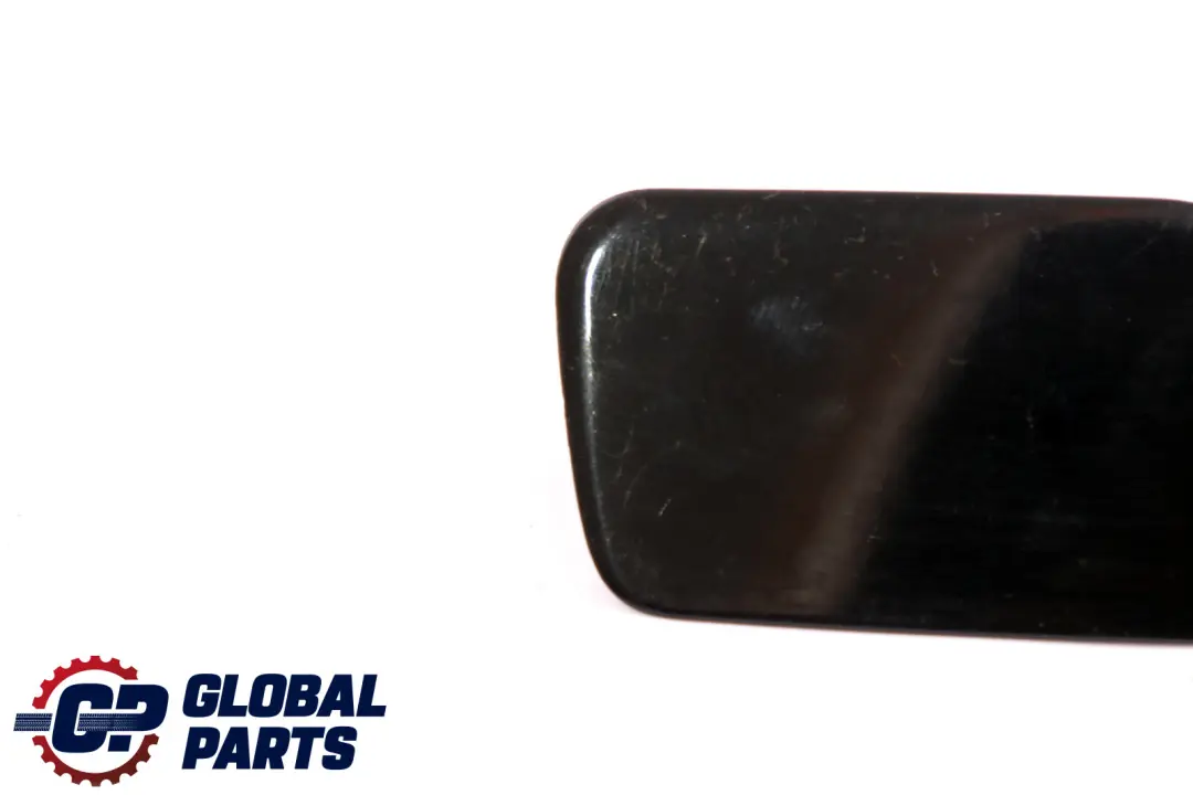 BMW E60 E61 Przedni Zderzak Zaślepka Spryskiwacza Prawa Schwarz 2 Czarny - SKU 7056946-SCH - Numer Części 7056946