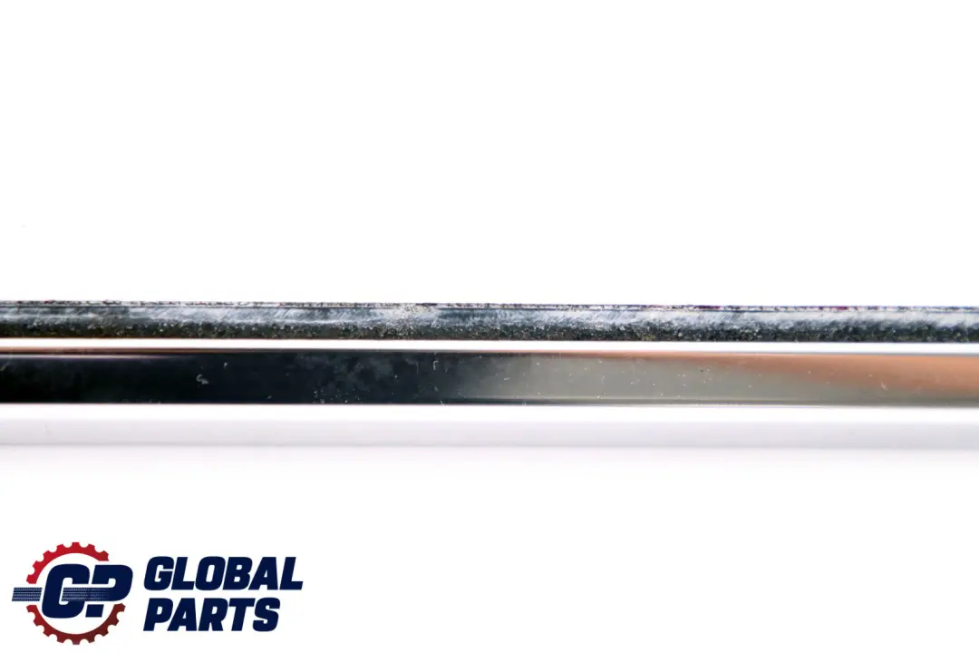 Chiusino Esterno Porta Davanti Destra Cromo per BMW E60 E61 LCI con numero di parte 7057436 BMW E60 E61 LCI Chiusino Esterno Porta Davanti Destra Cromo - SKU 7057436 - Numero di parte 7057436